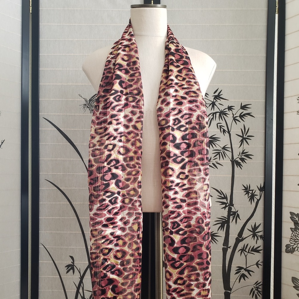 Leopard Print Fringe Detail Neck Scarf